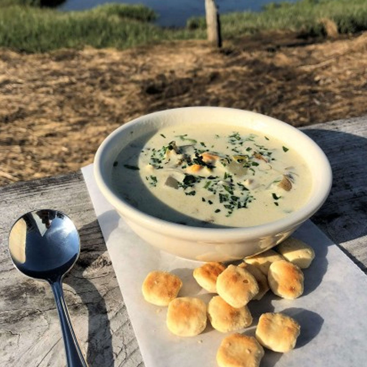 23.5 oz New England Clam Chowder